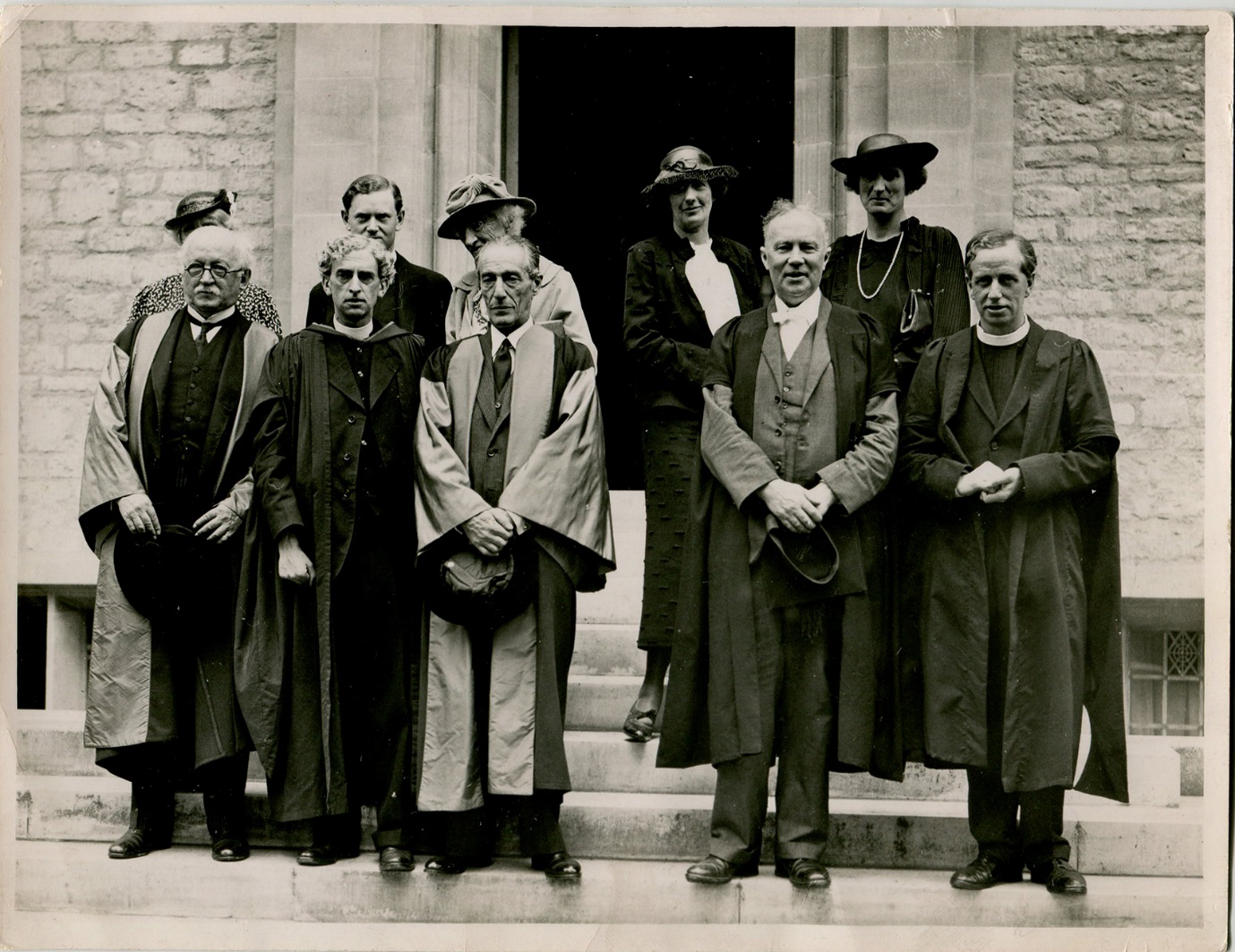 http://www.jesuit.org.uk/sites/default/files/campion_hall.jpg